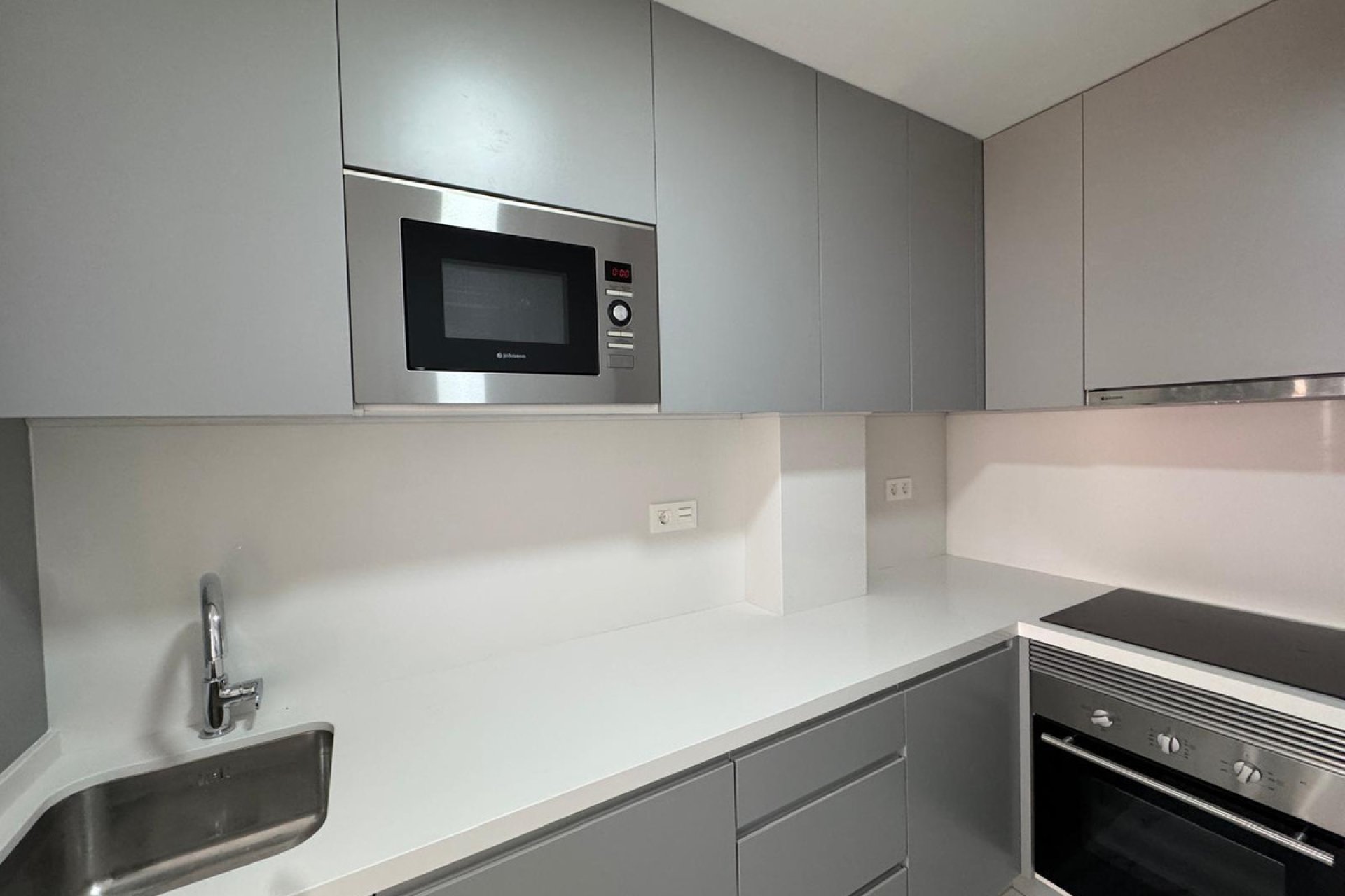 Reventa - Apartamento / piso -
Torrevieja - Torrevieja Centro