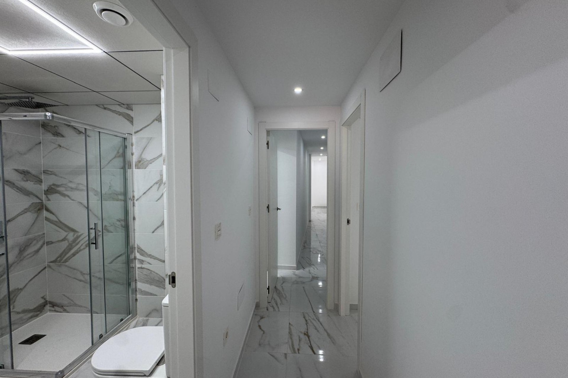 Reventa - Apartamento / piso -
Torrevieja - Torrevieja Centro