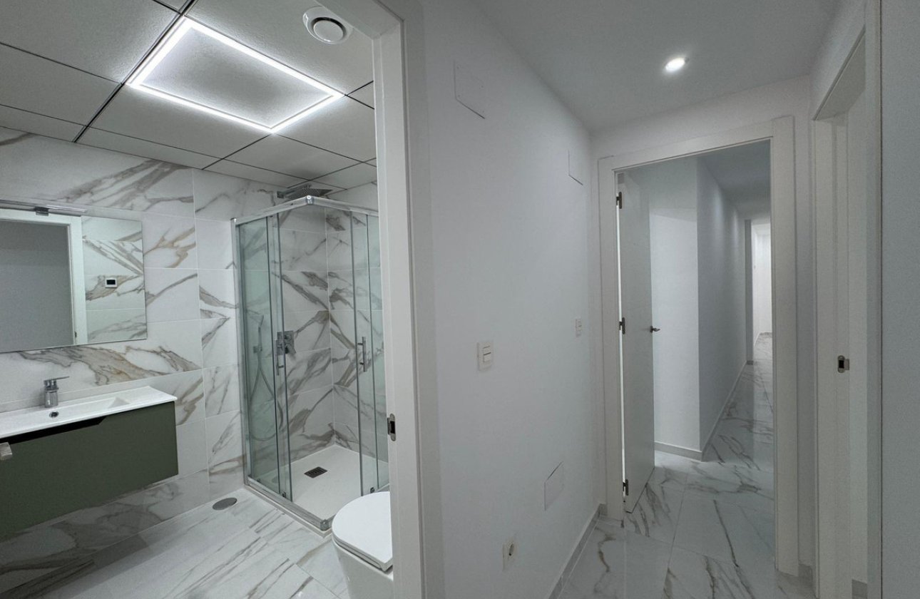 Reventa - Apartamento / piso -
Torrevieja - Torrevieja Centro