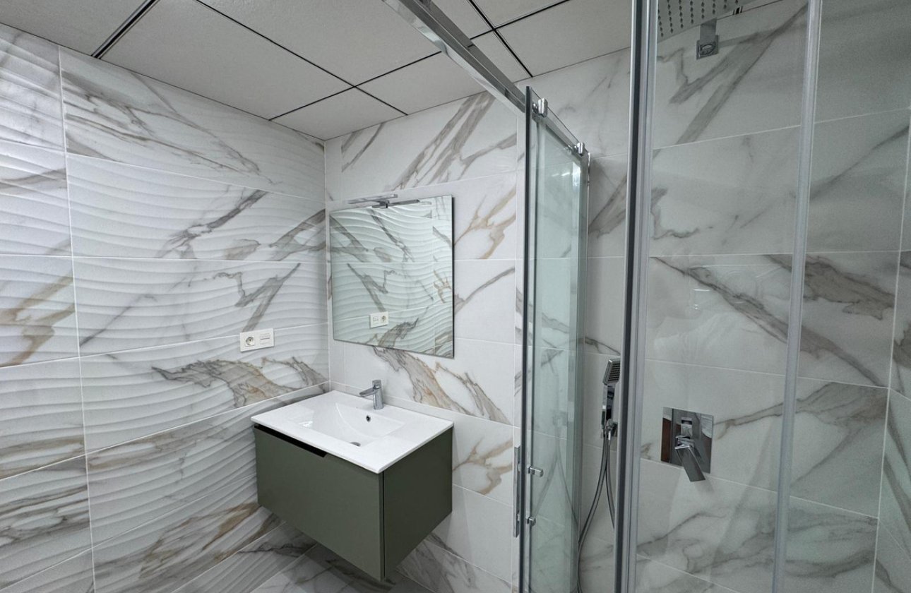 Reventa - Apartamento / piso -
Torrevieja - Torrevieja Centro