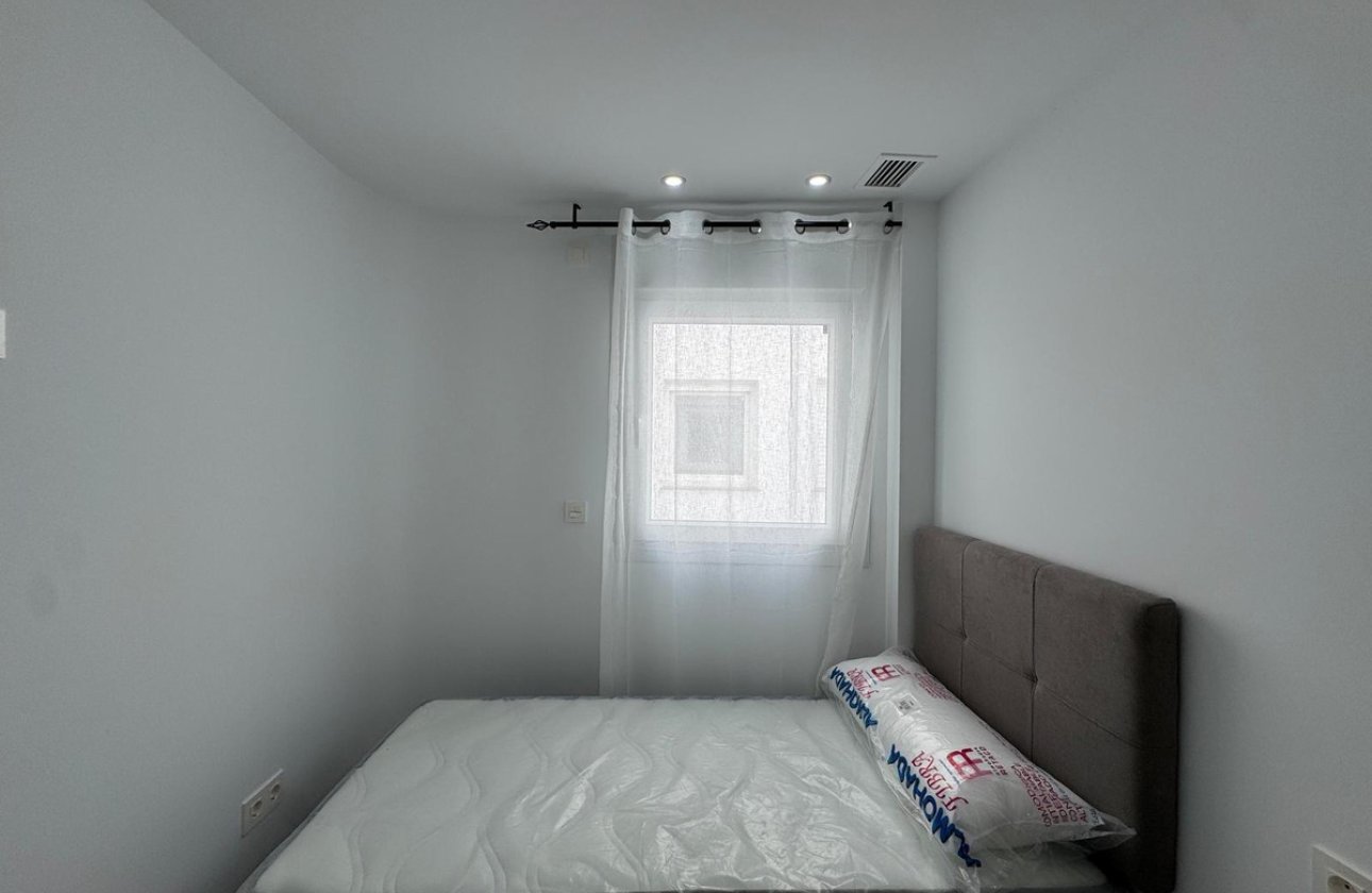 Reventa - Apartamento / piso -
Torrevieja - Torrevieja Centro