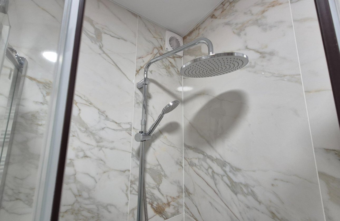 Reventa - Apartamento / piso -
Torrevieja - Torrevieja Centro