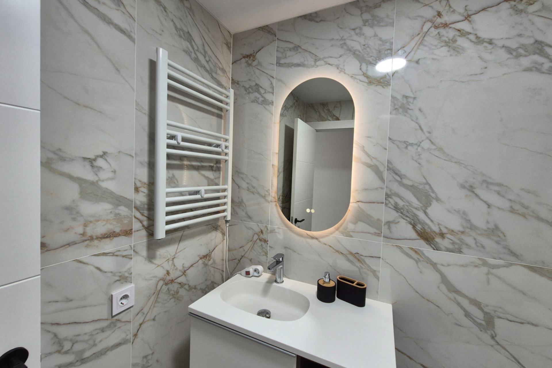 Reventa - Apartamento / piso -
Torrevieja - Torrevieja Centro