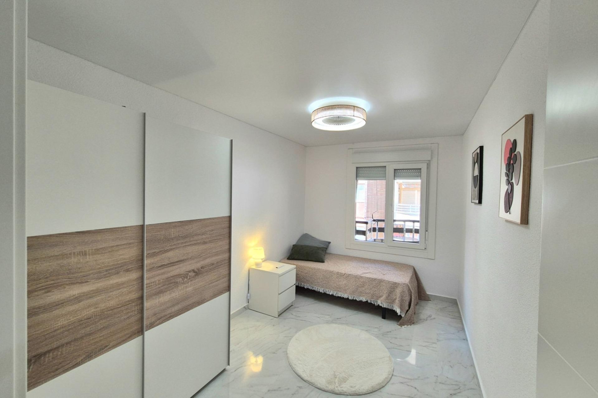 Reventa - Apartamento / piso -
Torrevieja - Torrevieja Centro