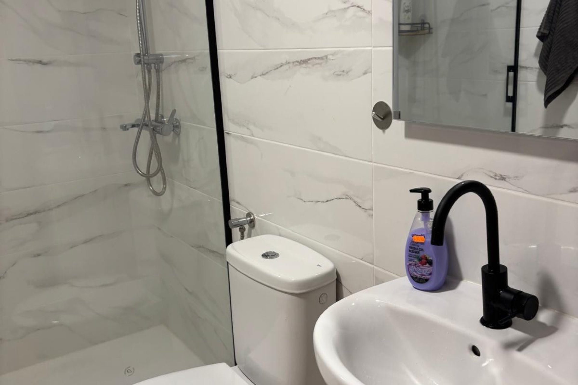 Reventa - Apartamento / piso -
Torrevieja - Torrevieja Centro