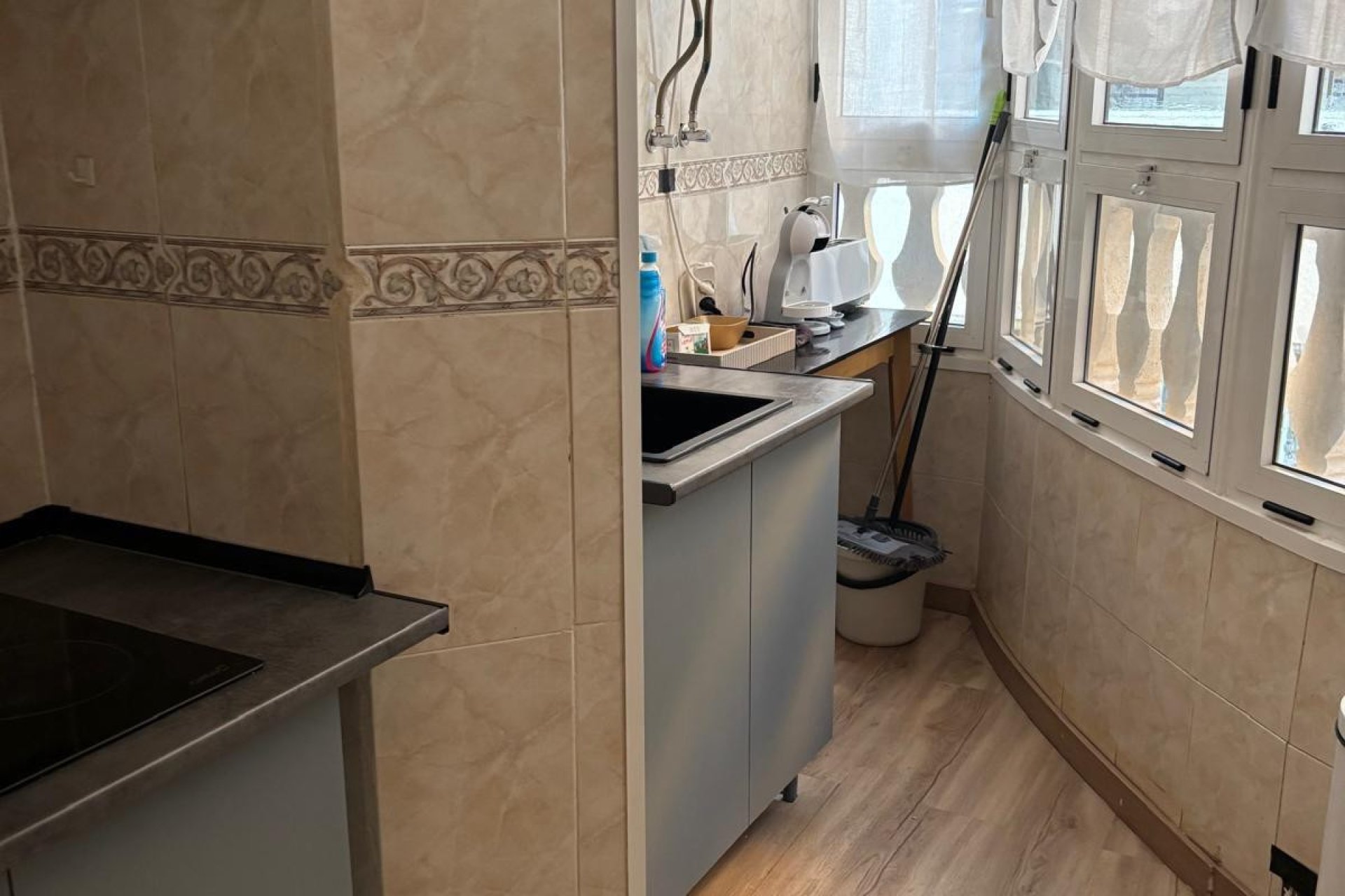 Reventa - Apartamento / piso -
Torrevieja - Torrevieja Centro