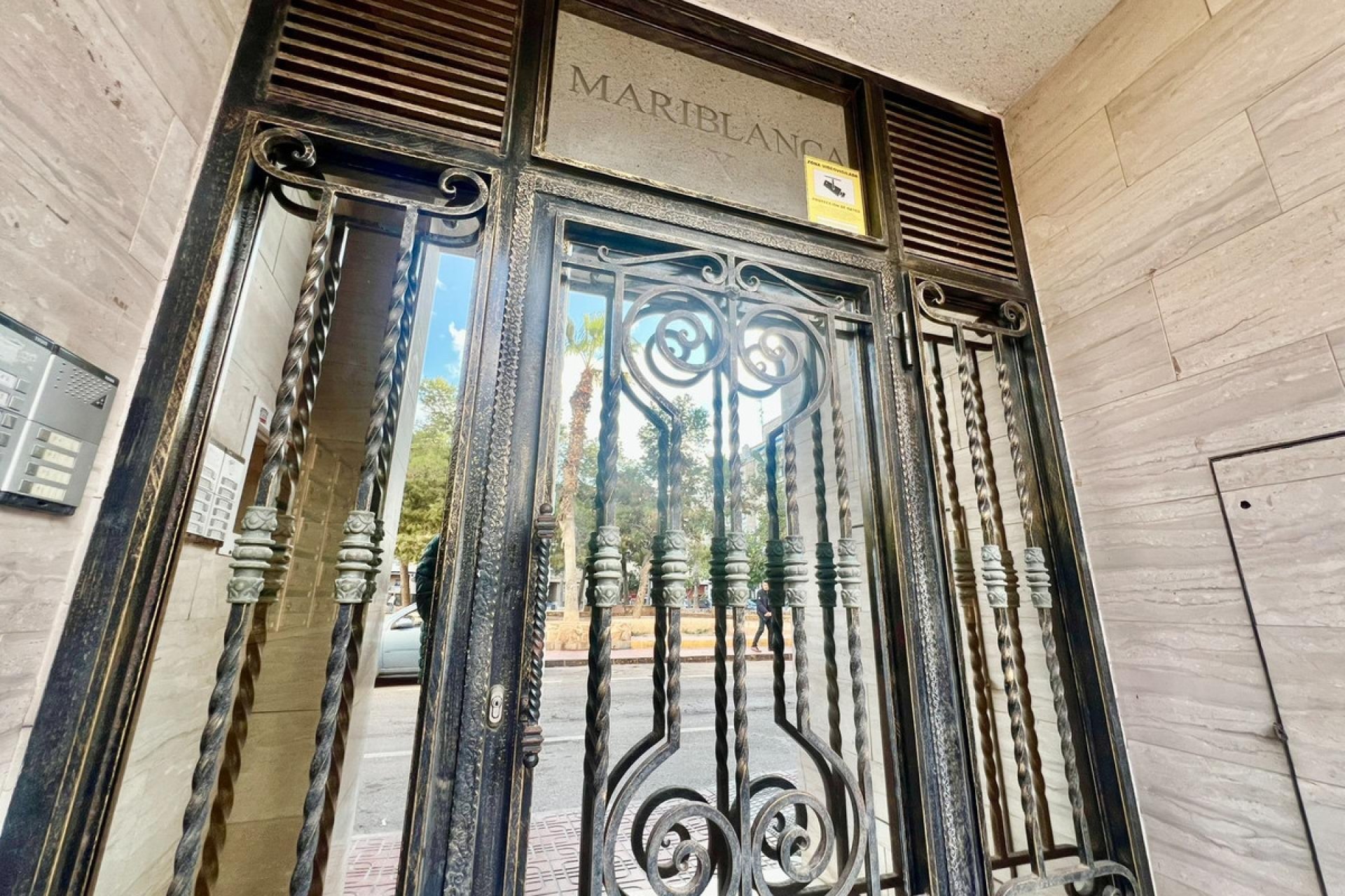 Reventa - Apartamento / piso -
Torrevieja - Torrevieja Centro