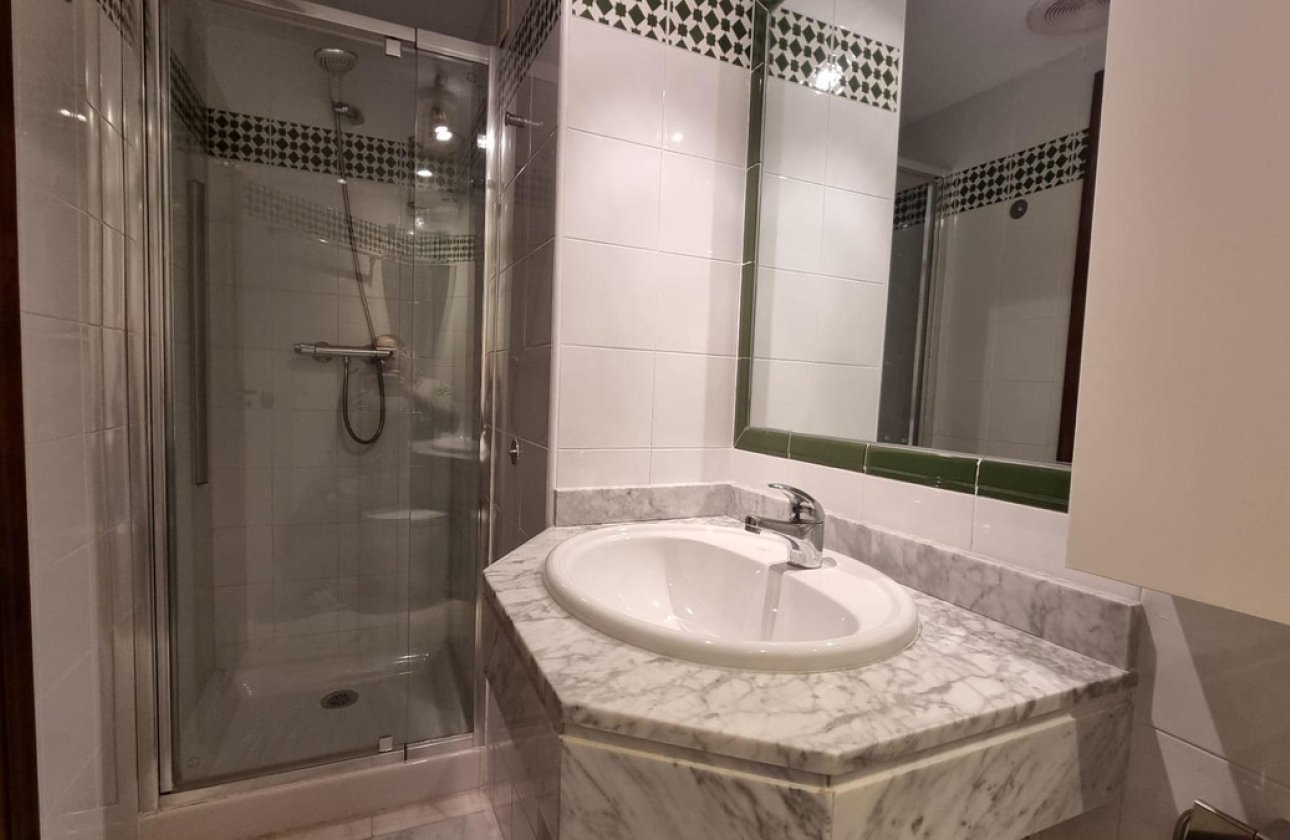 Reventa - Apartamento / piso -
Torrevieja - Torrevieja Centro