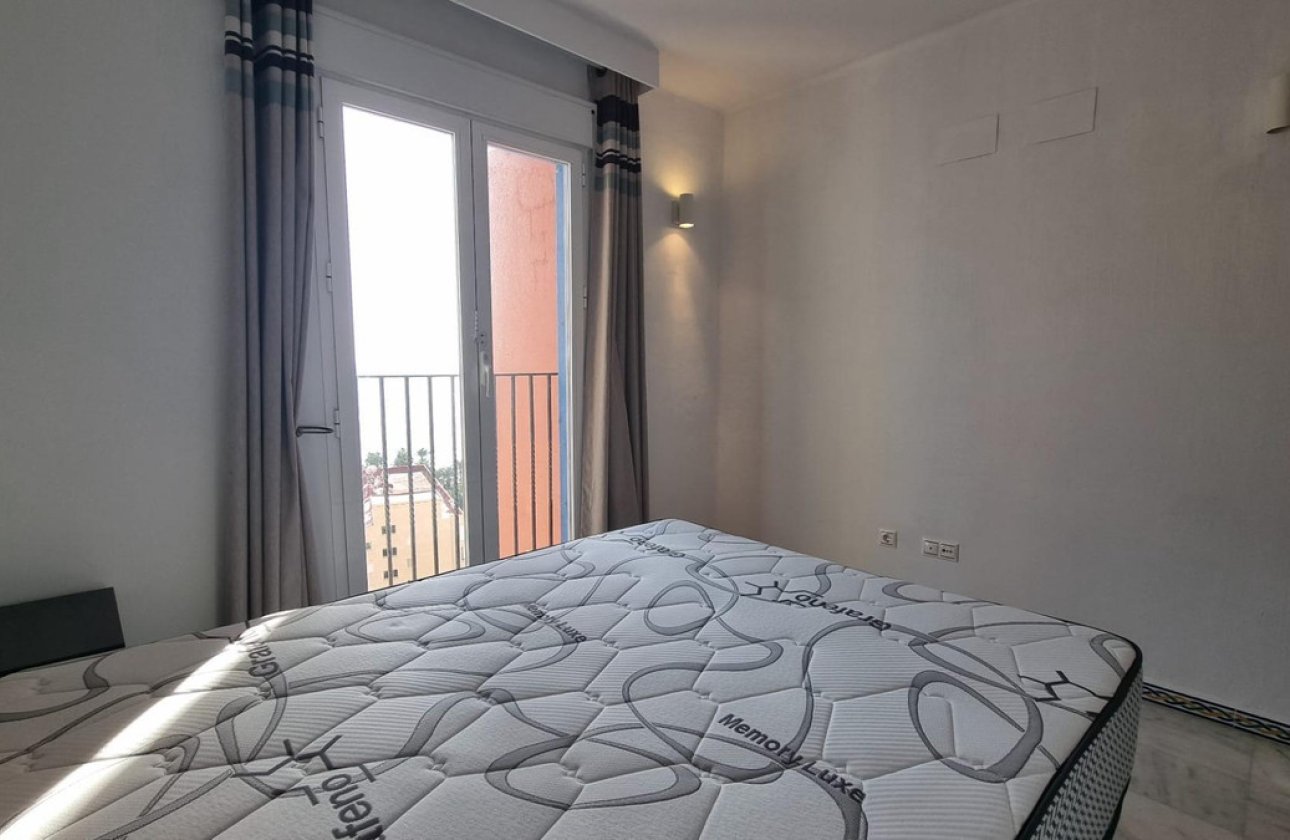 Reventa - Apartamento / piso -
Torrevieja - Torrevieja Centro