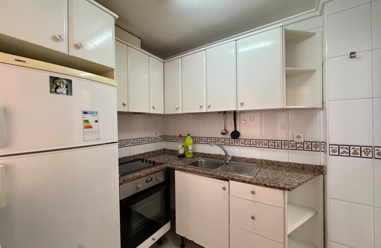 Reventa - Apartamento / piso -
Torrevieja - Torrevieja Centro