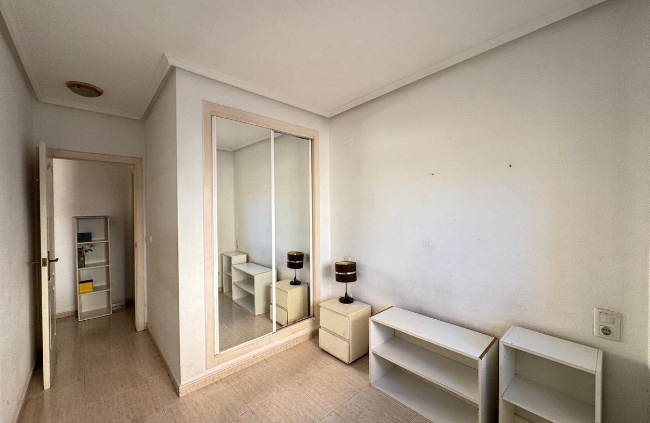 Reventa - Apartamento / piso -
Torrevieja - Torrevieja Centro