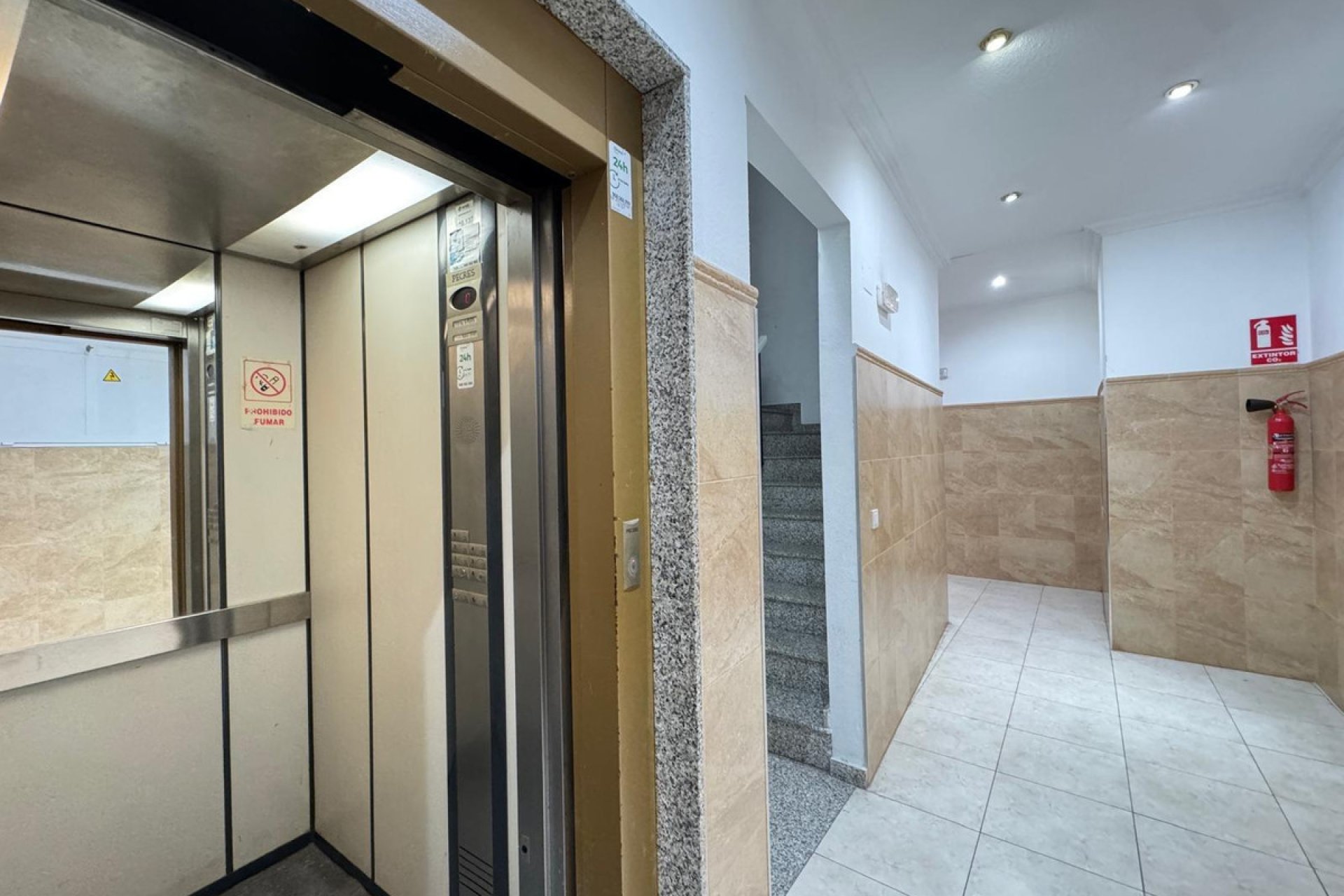 Reventa - Apartamento / piso -
Torrevieja - Torrevieja Centro