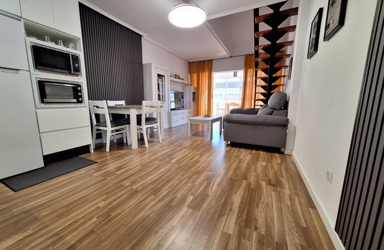 Reventa - Apartamento / piso -
Torrevieja - Torrevieja Centro