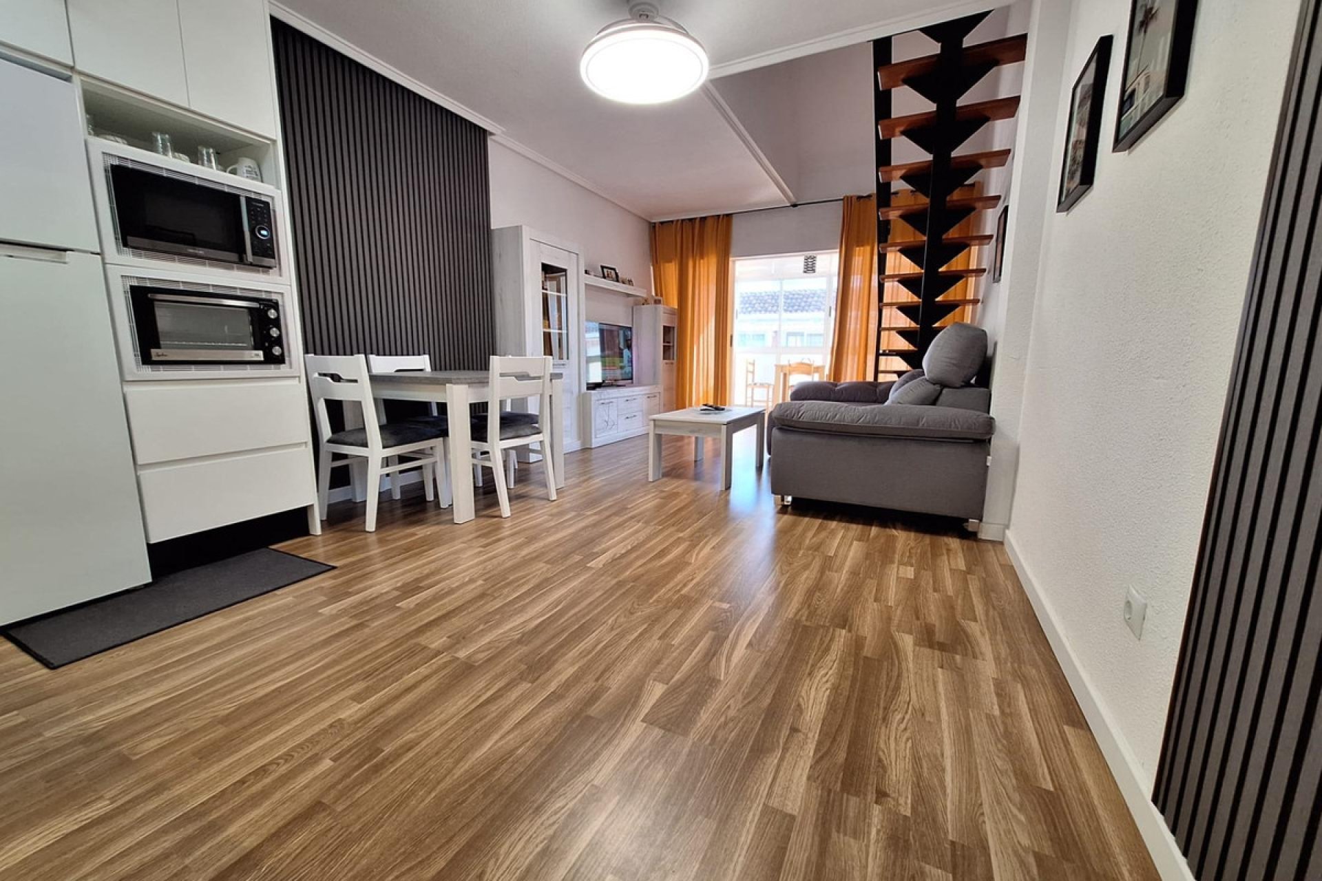 Reventa - Apartamento / piso -
Torrevieja - Torrevieja Centro