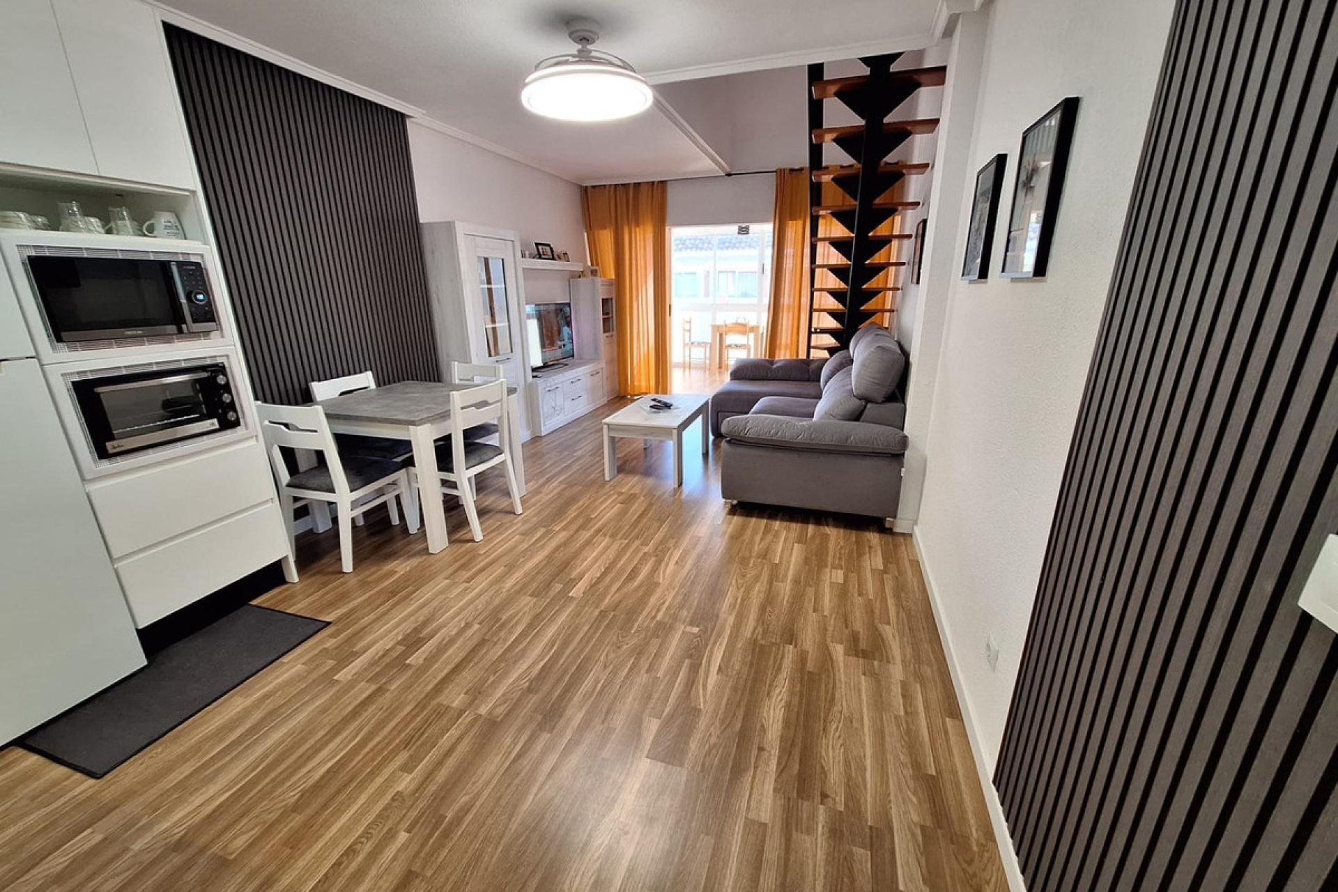 Reventa - Apartamento / piso -
Torrevieja - Torrevieja Centro