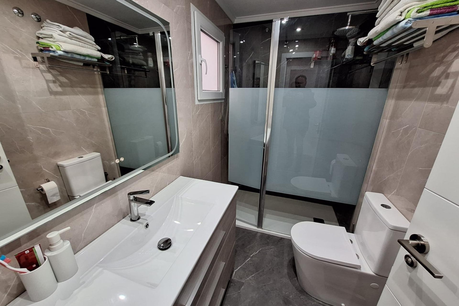 Reventa - Apartamento / piso -
Torrevieja - Torrevieja Centro