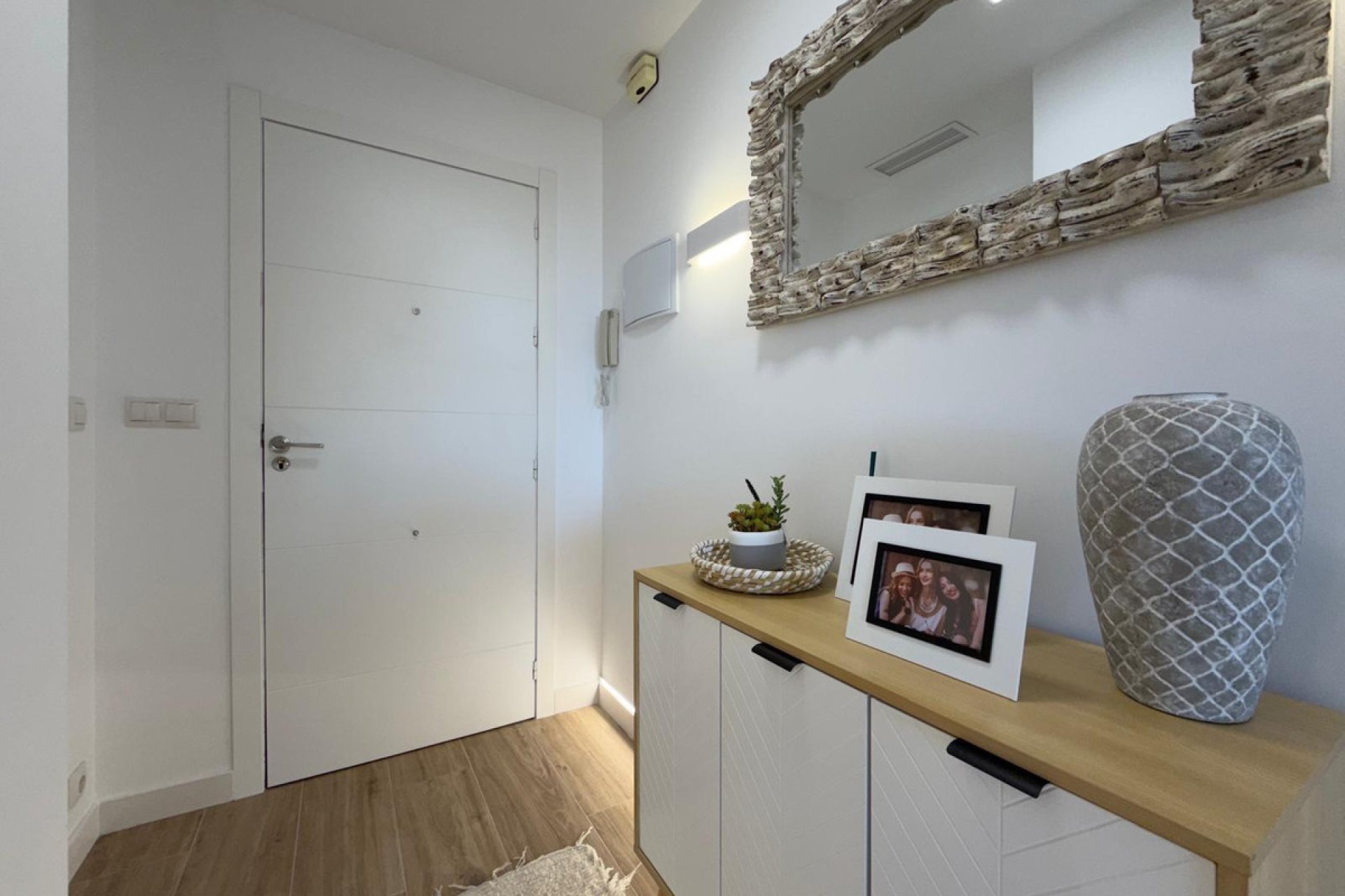 Reventa - Apartamento / piso -
Torrevieja - Torrevieja Centro