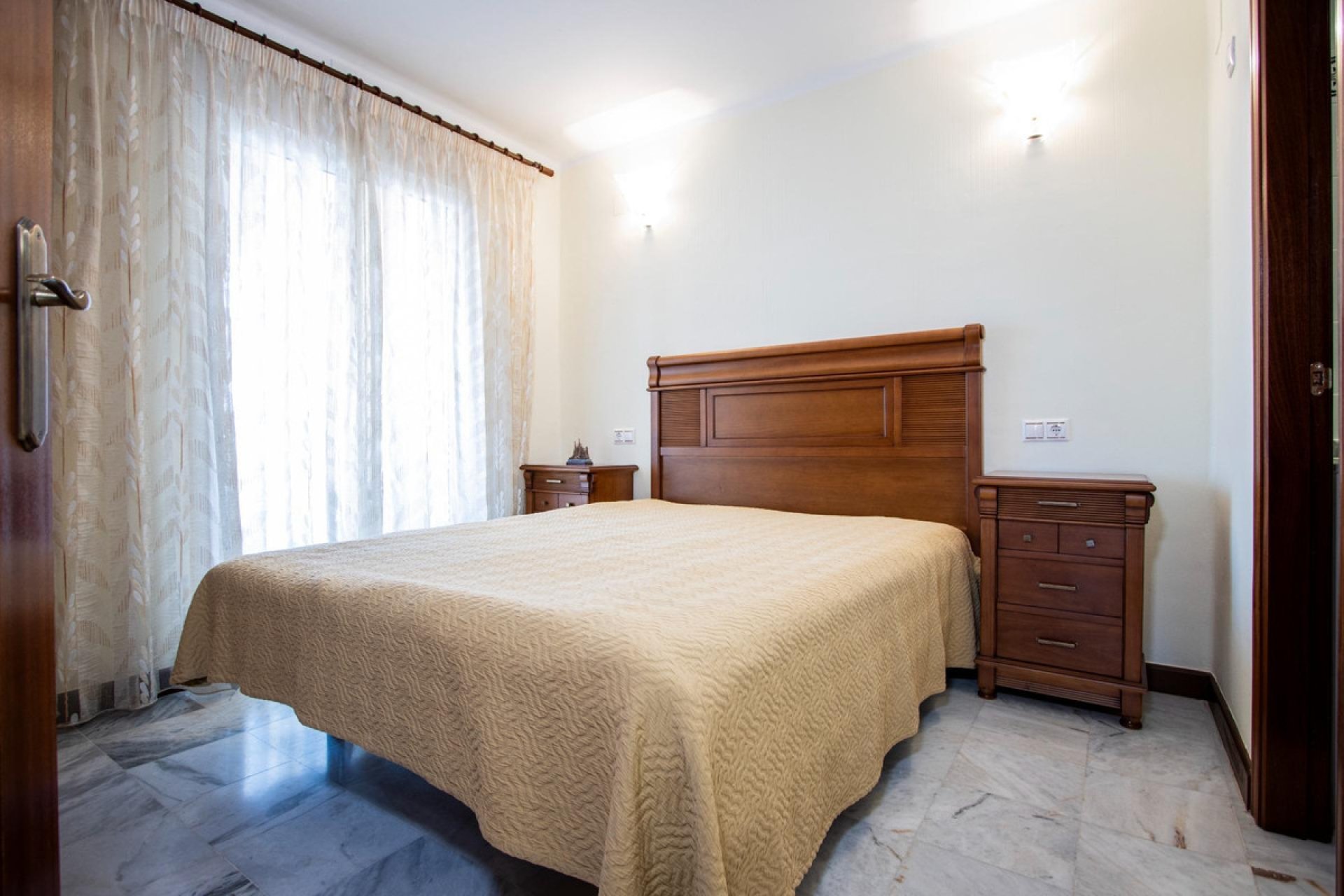 Reventa - Apartamento / piso -
Torrevieja - Torrevieja Centro