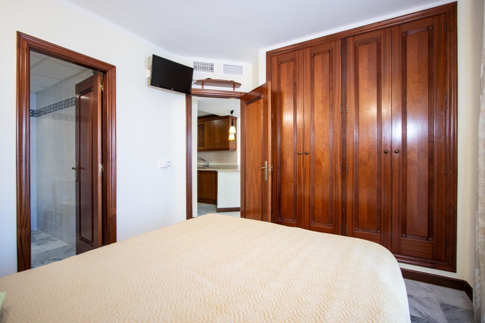 Reventa - Apartamento / piso -
Torrevieja - Torrevieja Centro