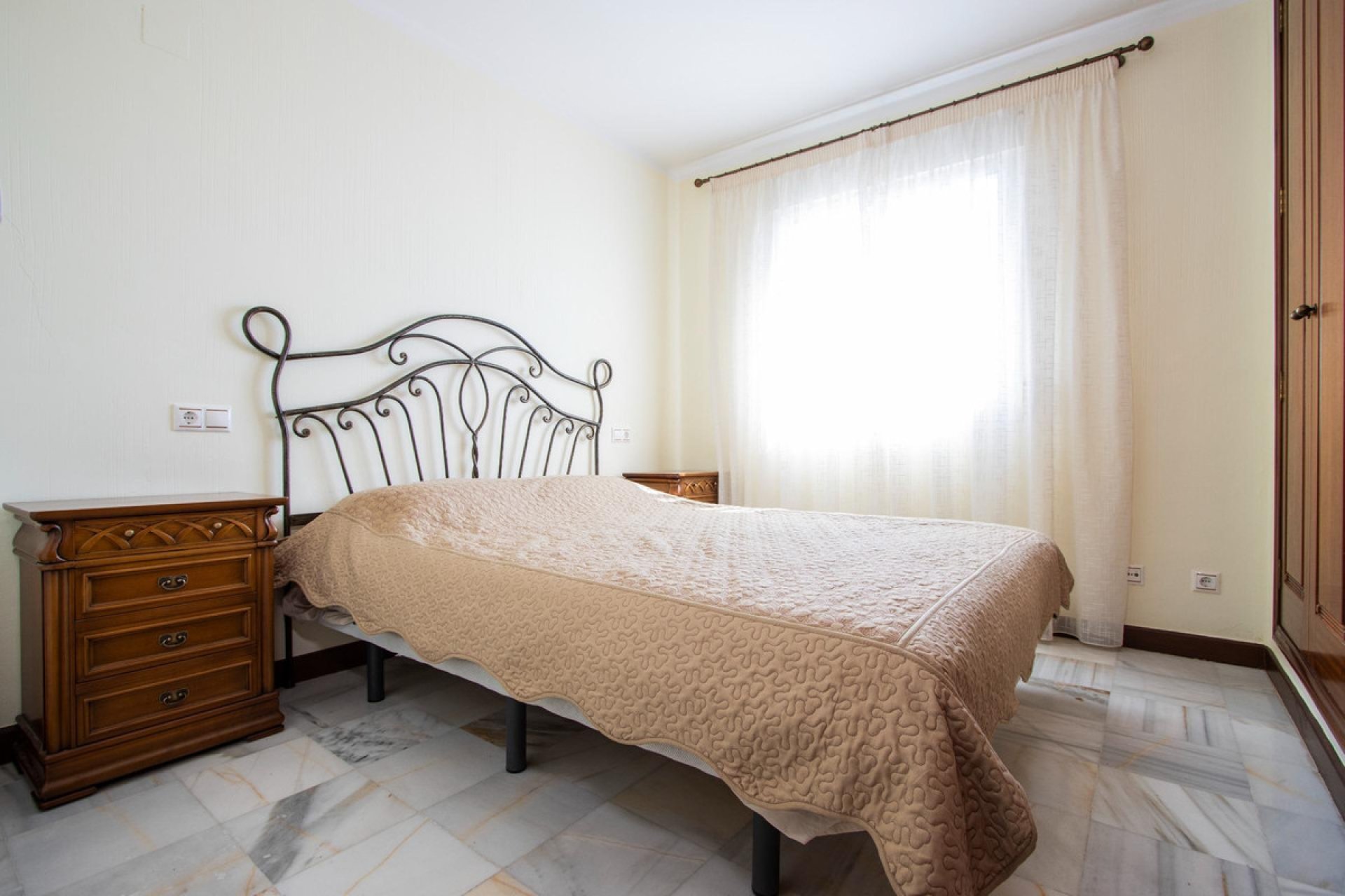 Reventa - Apartamento / piso -
Torrevieja - Torrevieja Centro