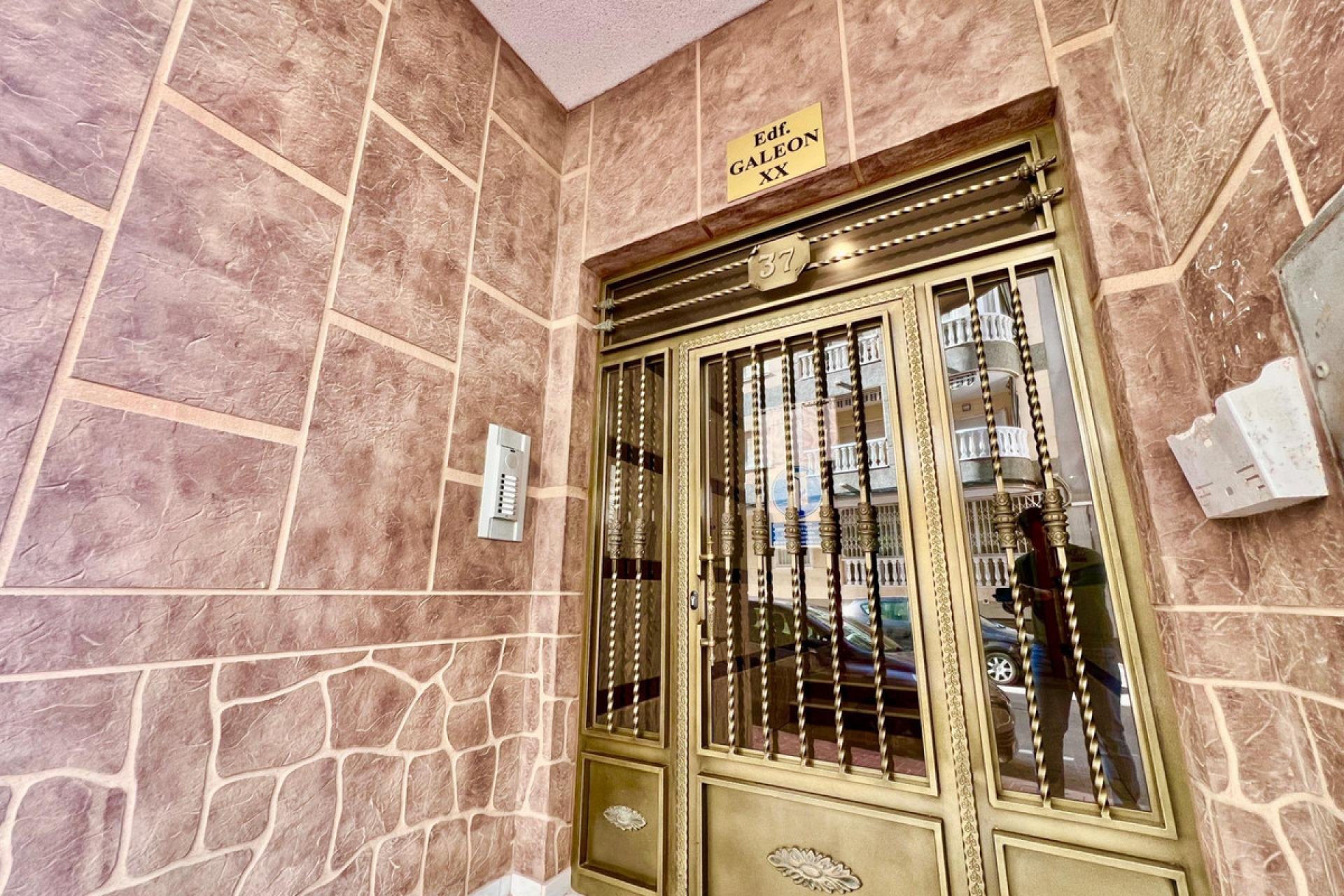 Reventa - Apartamento / piso -
Torrevieja - Torrevieja Centro