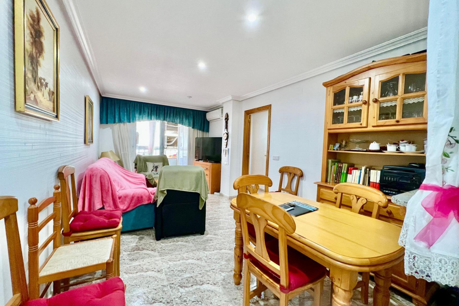 Reventa - Apartamento / piso -
Torrevieja - Torrevieja Centro