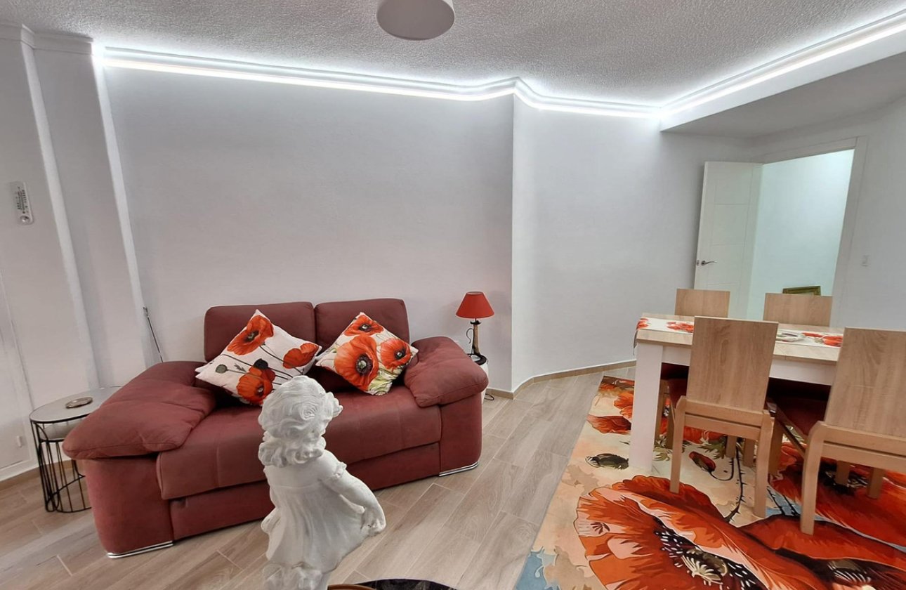 Reventa - Apartamento / piso -
Torrevieja - Torrevieja Centro