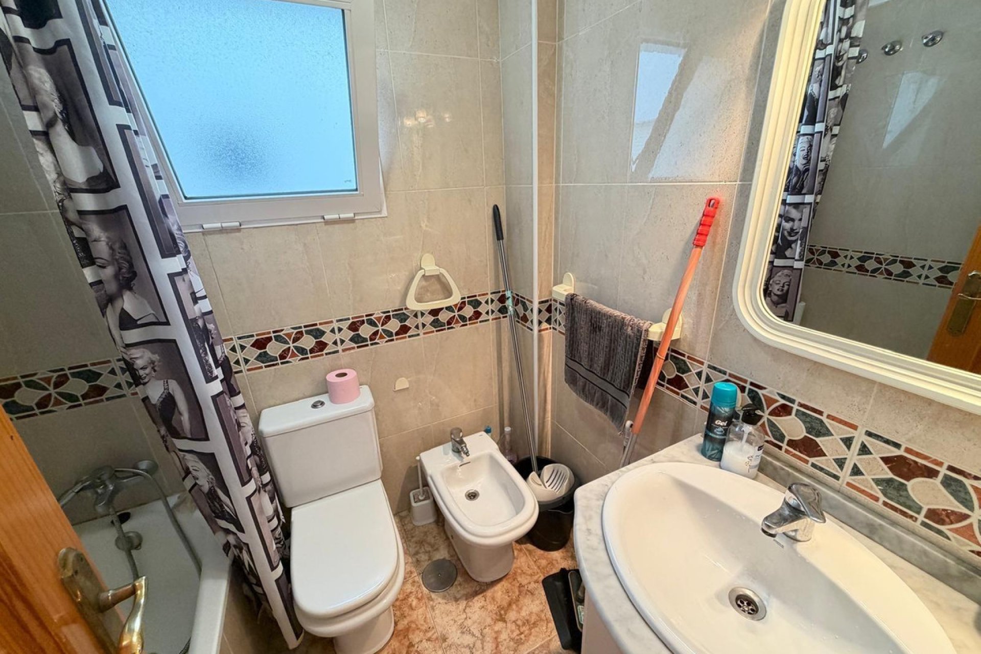 Reventa - Apartamento / piso -
Torrevieja - Torrevieja Centro