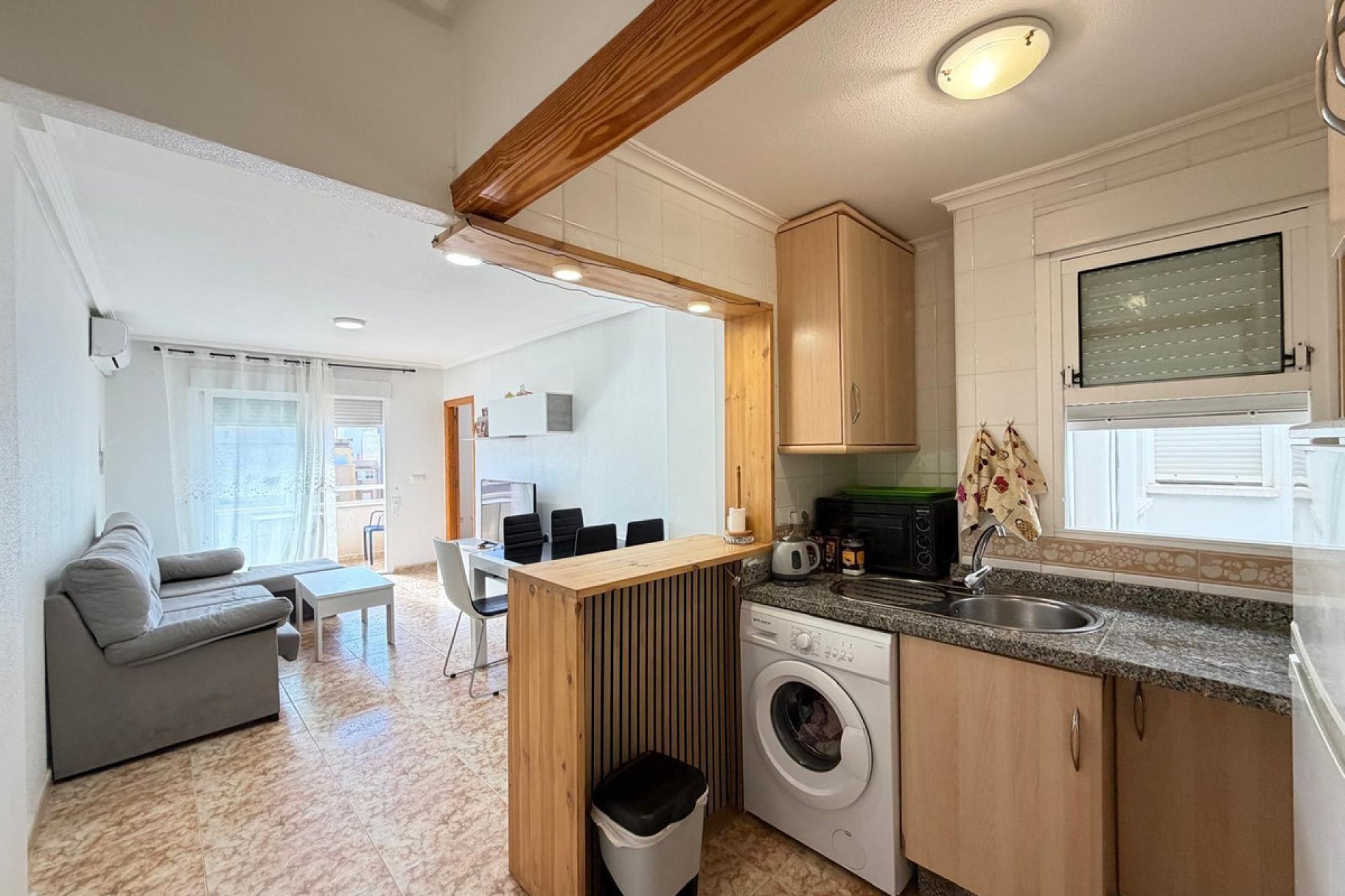 Reventa - Apartamento / piso -
Torrevieja - Torrevieja Centro