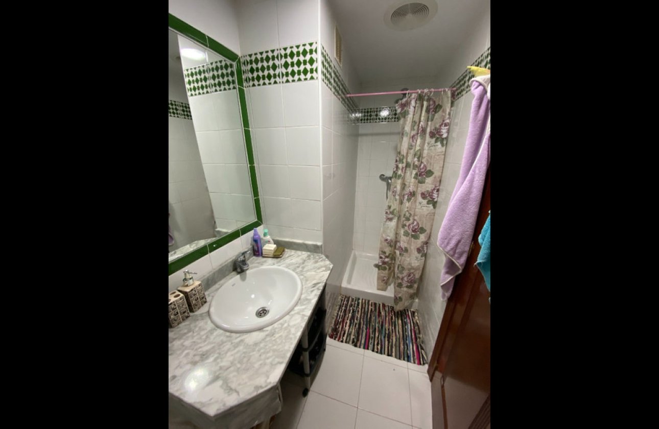 Reventa - Apartamento / piso -
Torrevieja - Torrevieja Centro