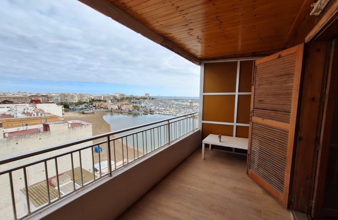 Reventa - Apartamento / piso -
Torrevieja - Torrevieja Centro
