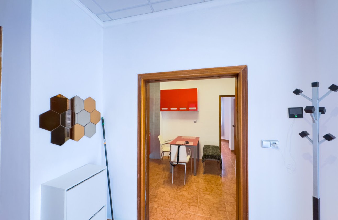 Reventa - Apartamento / piso -
Torrevieja - Torrevieja Centro