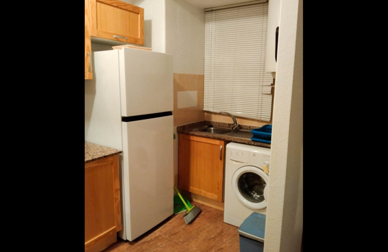 Reventa - Apartamento / piso -
Torrevieja - Torrevieja Centro