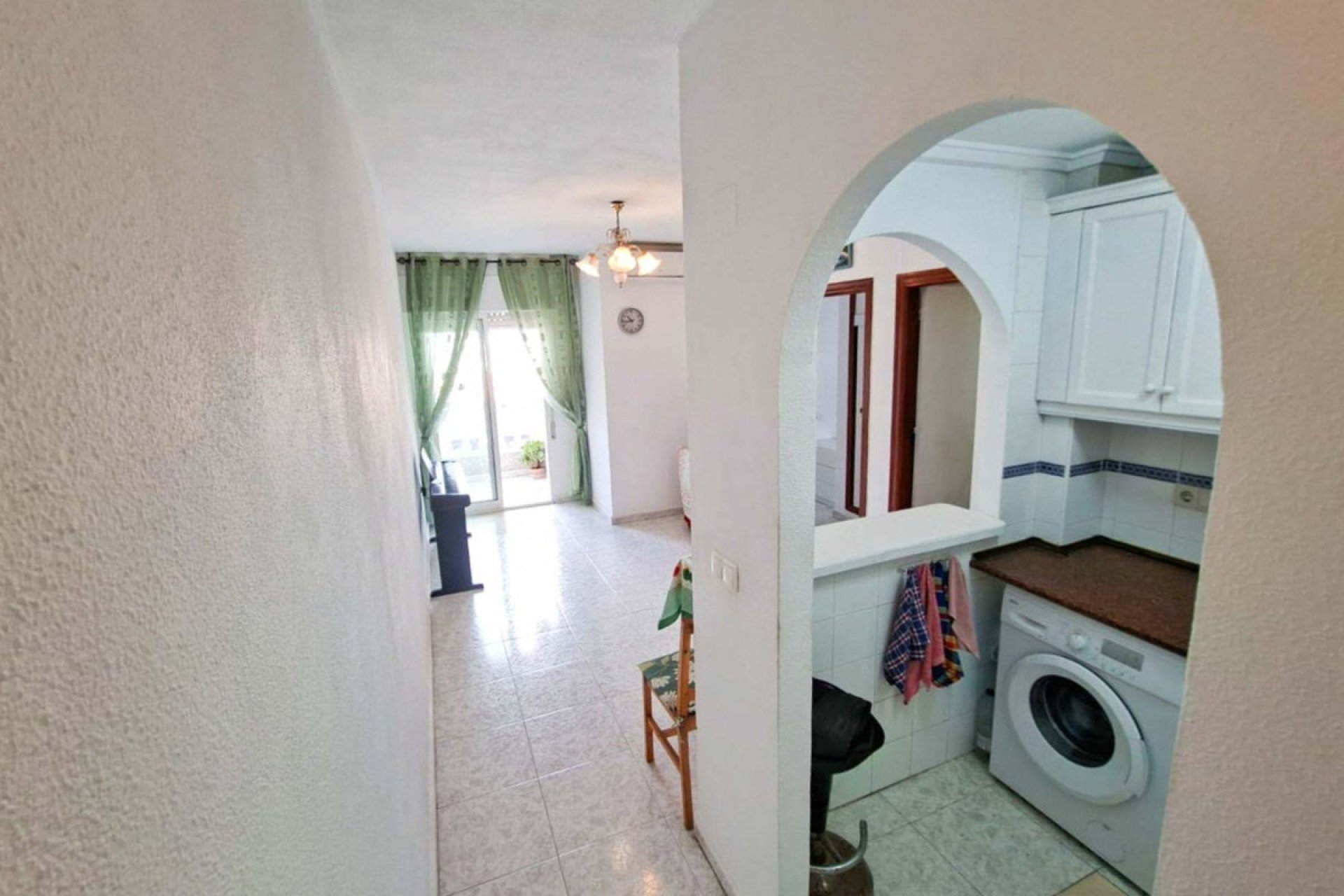 Reventa - Apartamento / piso -
Torrevieja - Torrevieja Centro