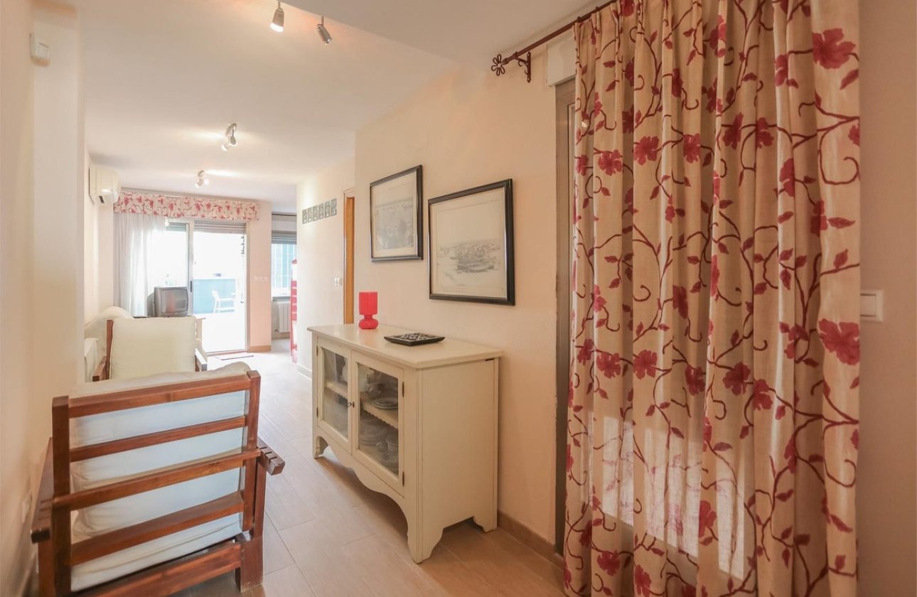 Reventa - Apartamento / piso -
Torrevieja - Torrevieja Centro