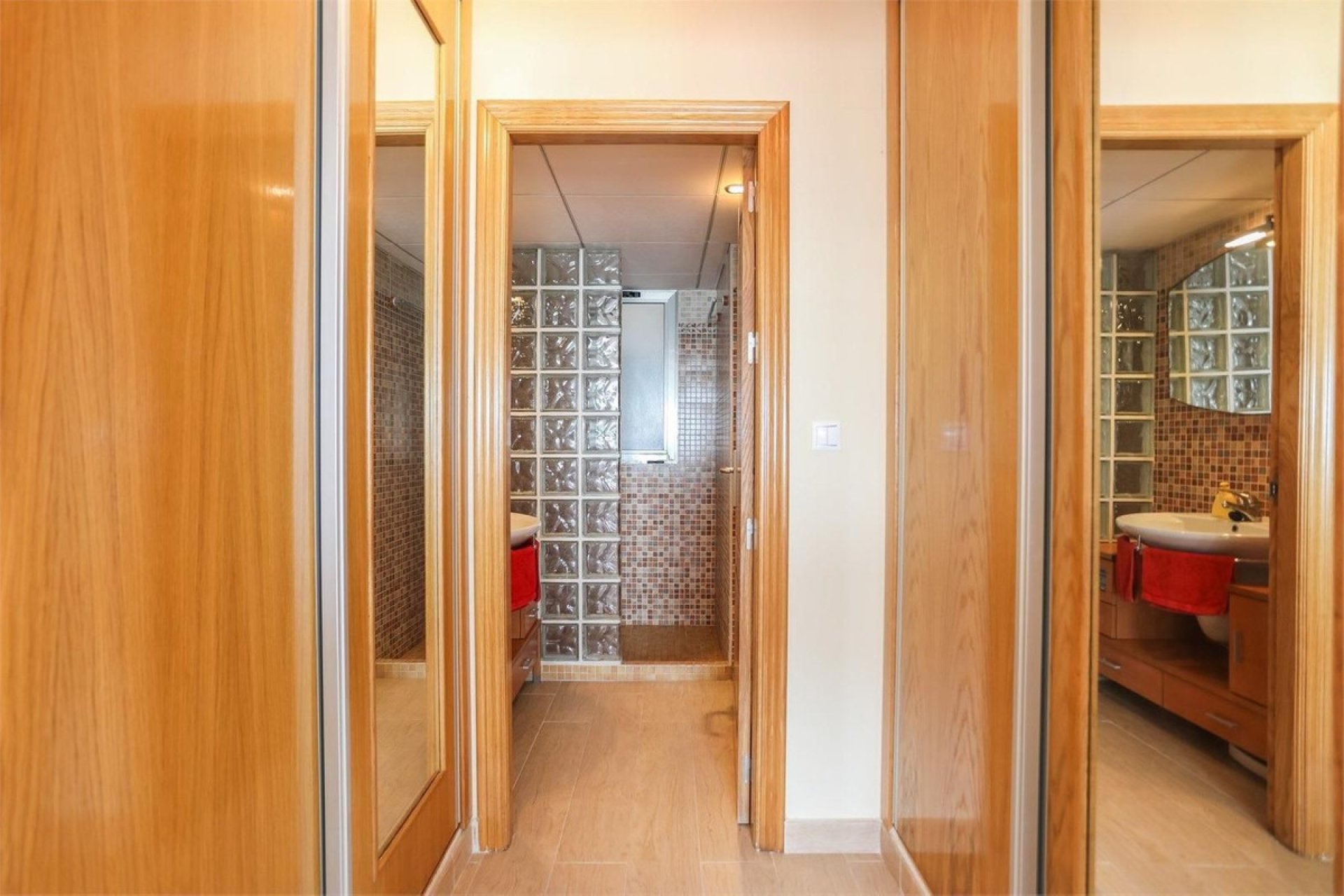 Reventa - Apartamento / piso -
Torrevieja - Torrevieja Centro