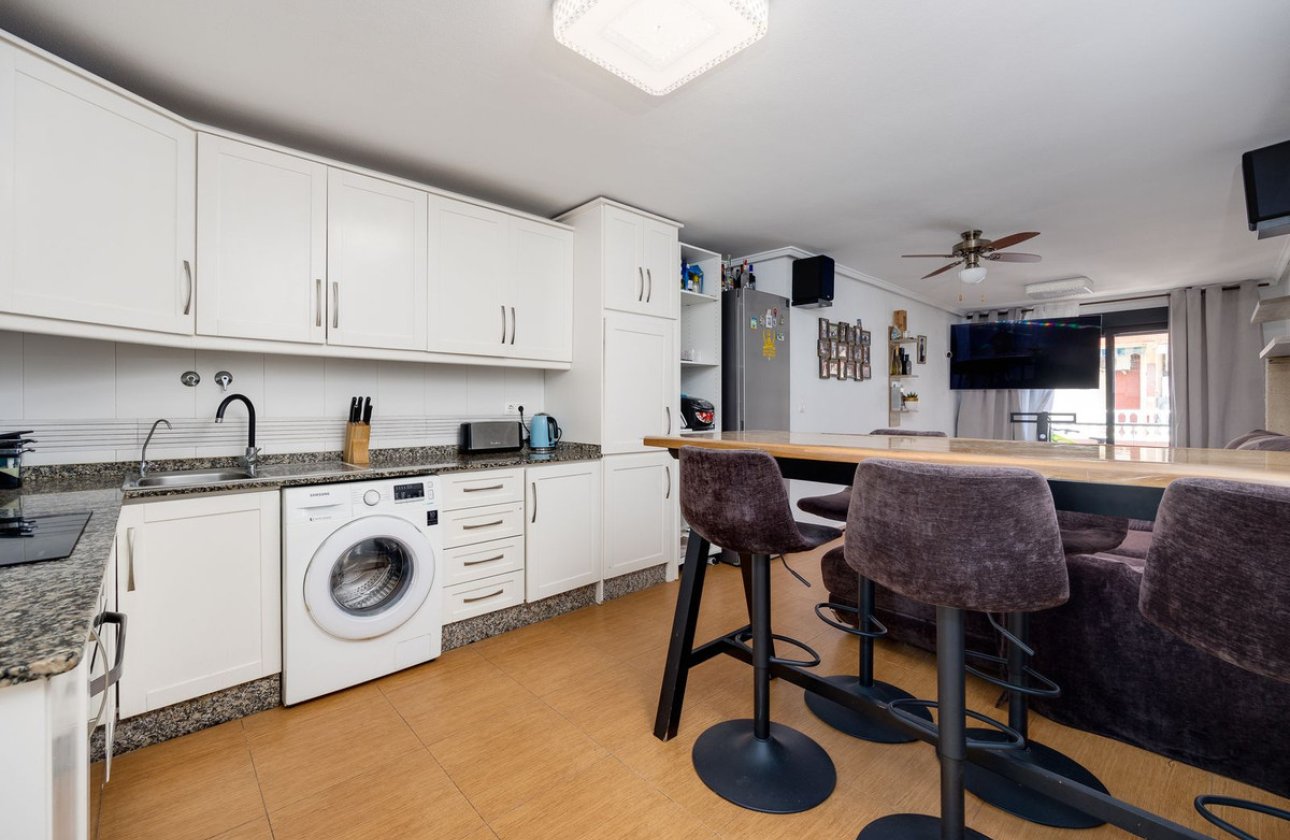 Reventa - Apartamento / piso -
Torrevieja - Torrevieja Centro