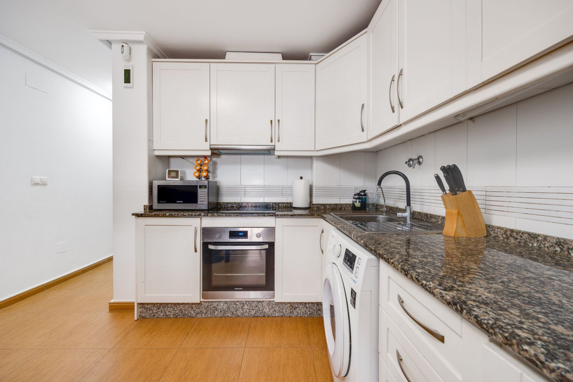 Reventa - Apartamento / piso -
Torrevieja - Torrevieja Centro