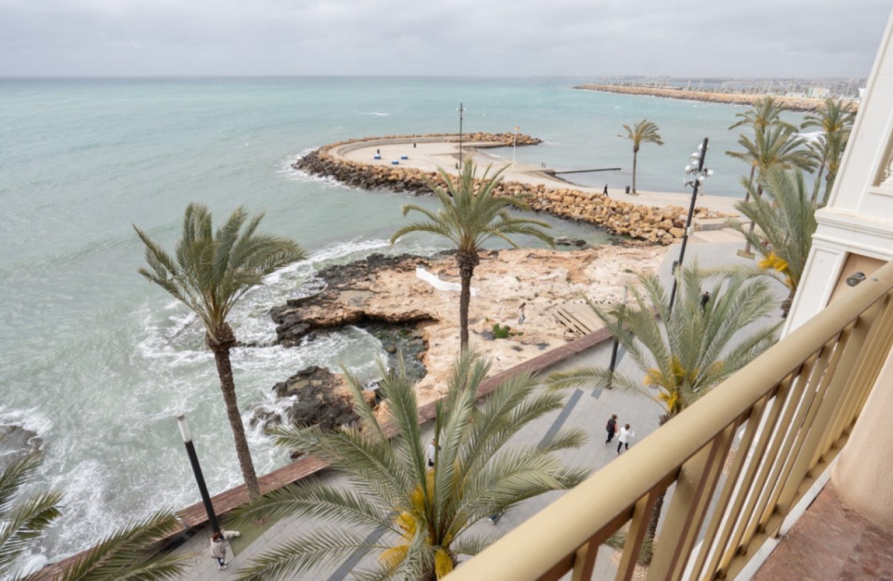 Reventa - Apartamento / piso -
Torrevieja - Torrevieja Centro