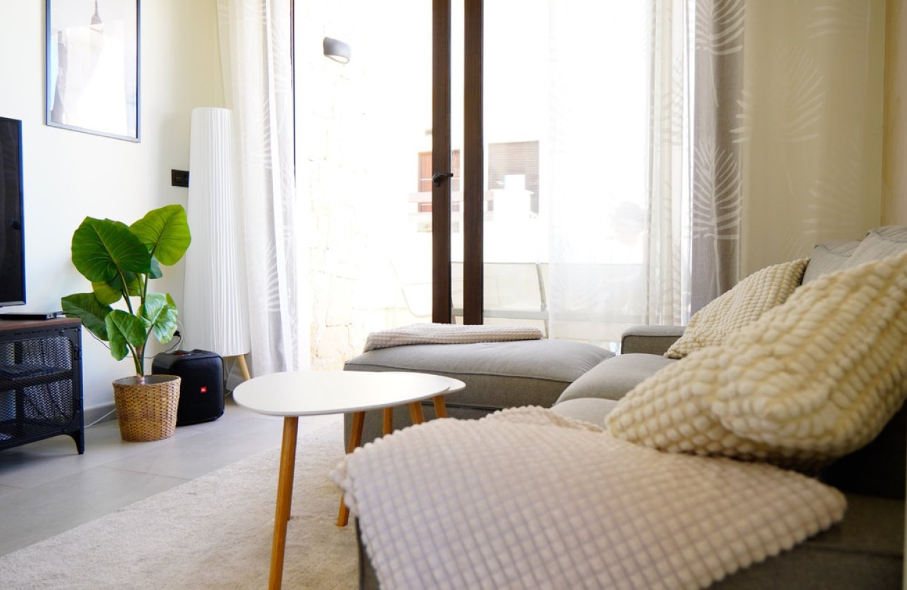 Reventa - Apartamento / piso -
Torrevieja - Torrevieja Centro