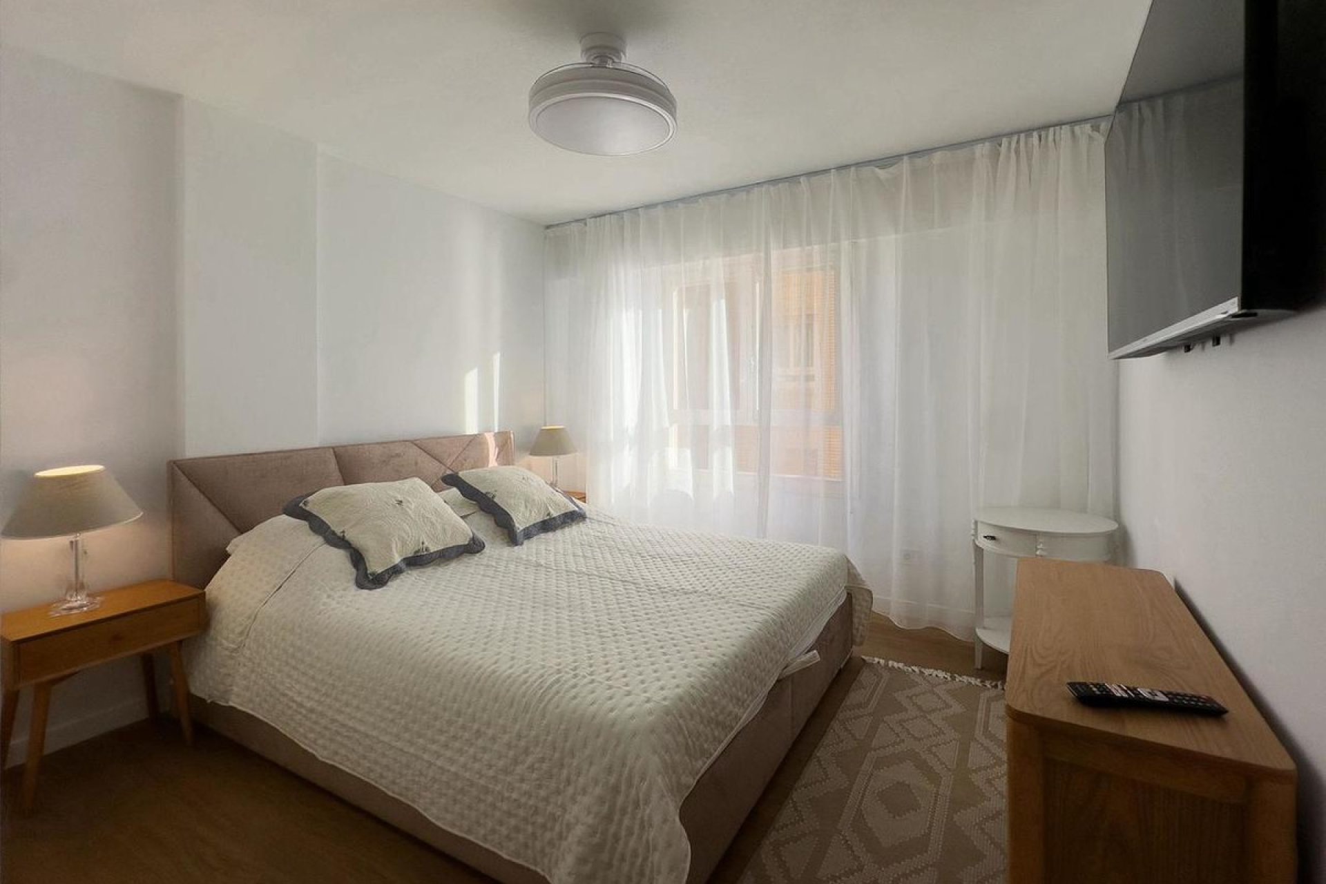 Reventa - Apartamento / piso -
Torrevieja - Torrevieja Centro