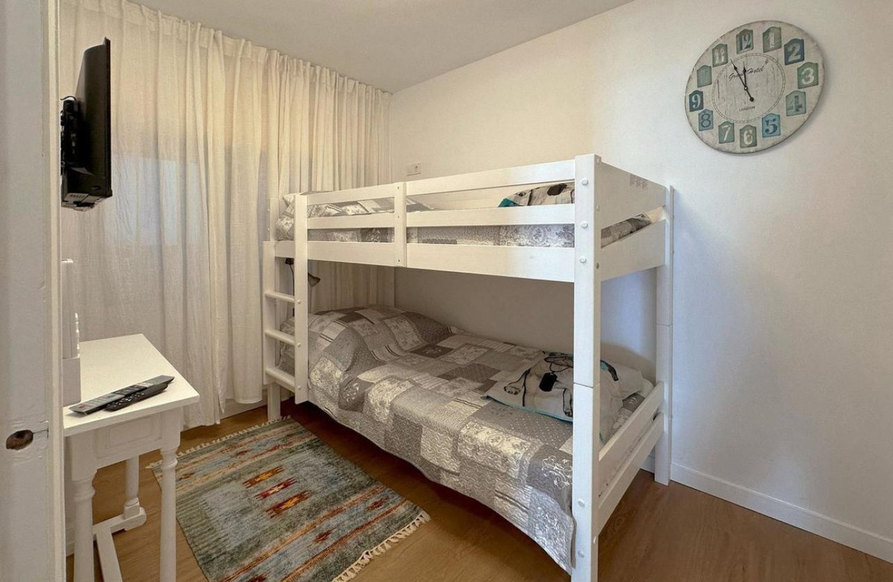 Reventa - Apartamento / piso -
Torrevieja - Torrevieja Centro