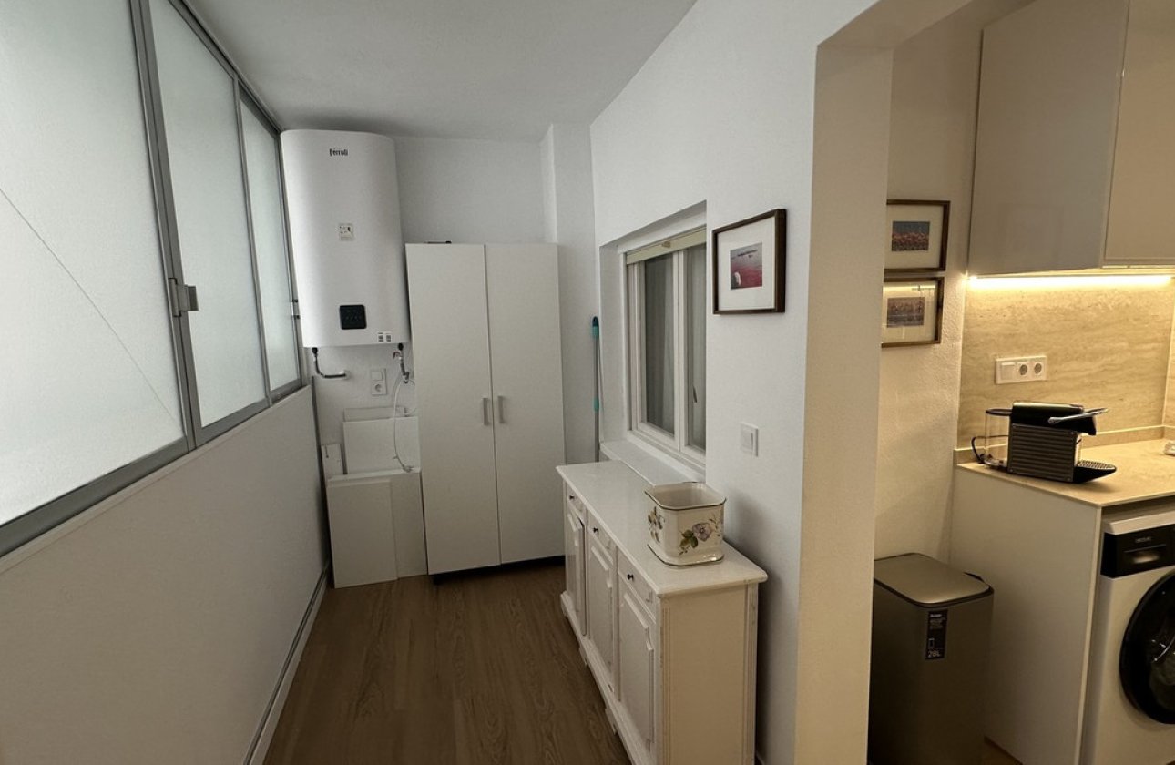 Reventa - Apartamento / piso -
Torrevieja - Torrevieja Centro