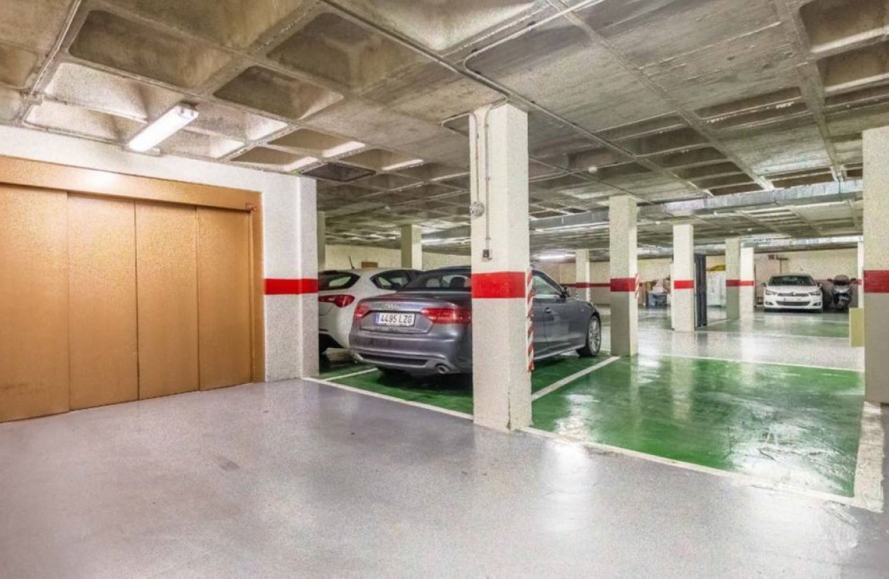 Reventa - Apartamento / piso -
Torrevieja - Torrevieja Centro