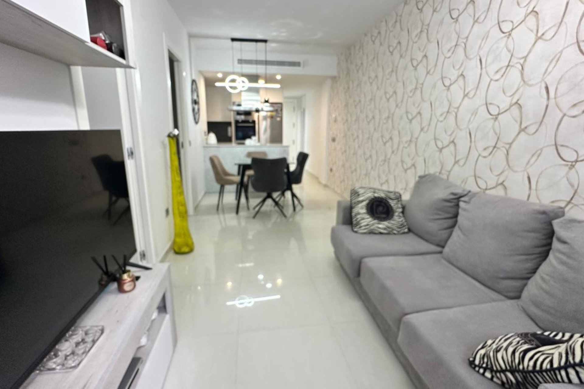 Reventa - Apartamento / piso -
Torrevieja - Torrevieja Centro