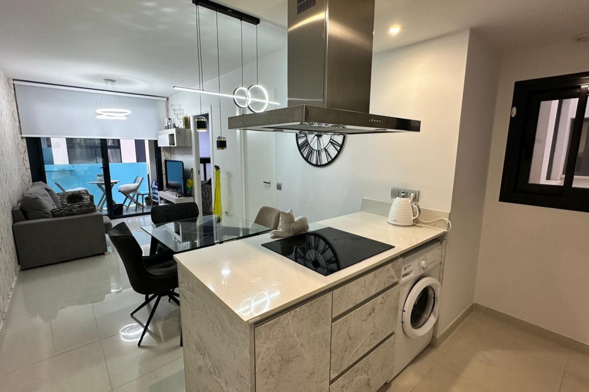 Reventa - Apartamento / piso -
Torrevieja - Torrevieja Centro