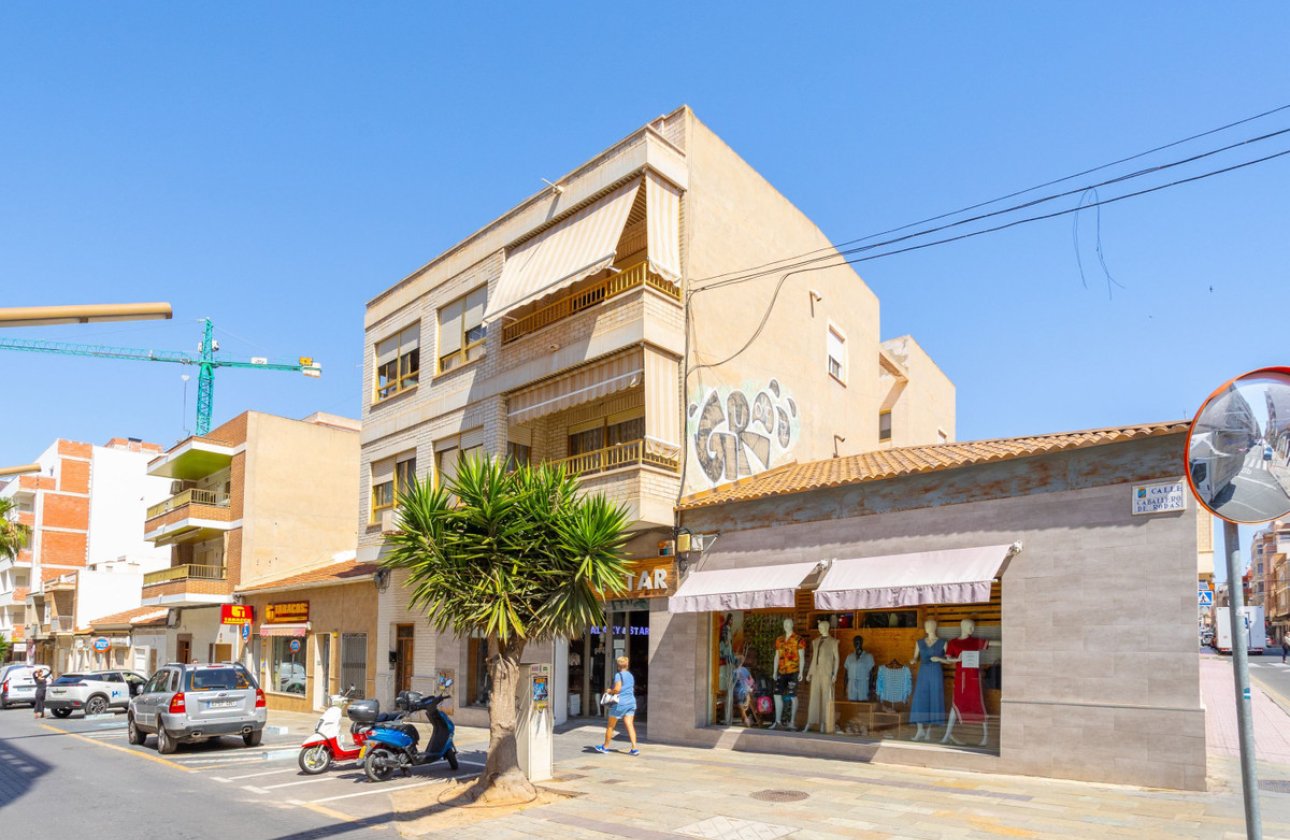 Reventa - Apartamento / piso -
Torrevieja - Torrevieja Centro