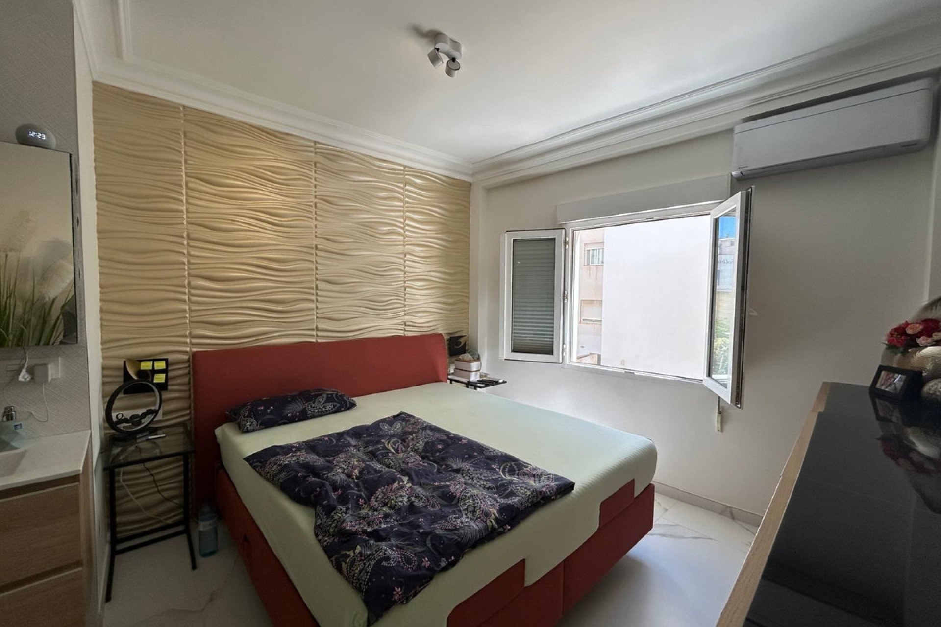 Reventa - Apartamento / piso -
Torrevieja - Torrevieja Centro