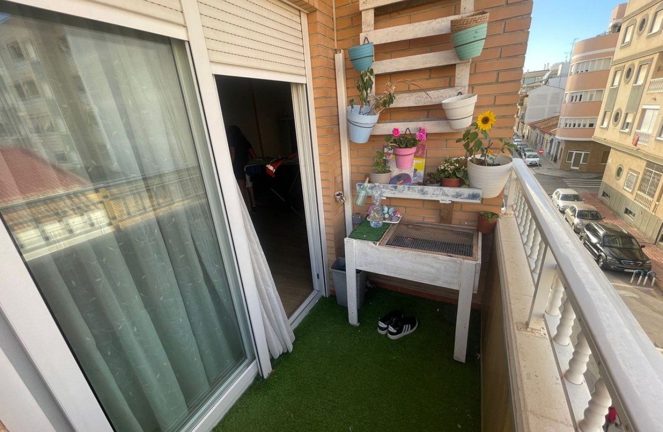 Reventa - Apartamento / piso -
Torrevieja - Torrevieja Centro