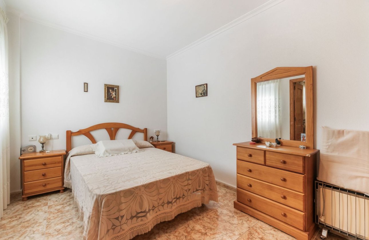 Reventa - Apartamento / piso -
Torrevieja - Torrevieja Centro